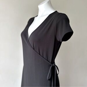 Banana Republic Short Sleeve Jersey Wrap Dress, Black M